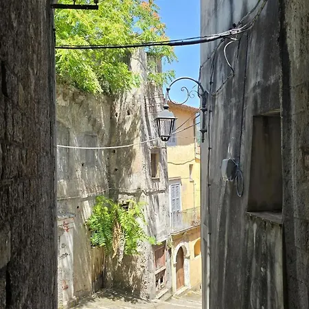 Charming 1bed In Historic Centre Maratea