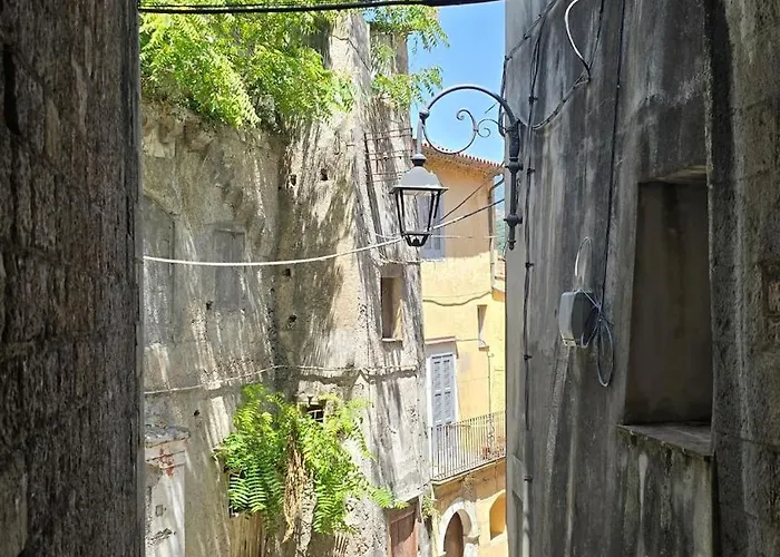 Charming 1bed In Historic Centre Maratea
